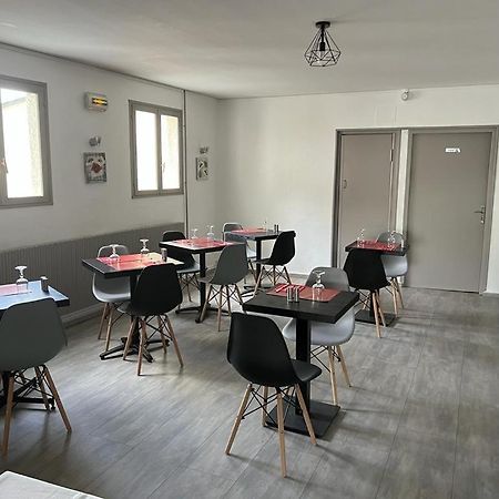 Hotel Restaurant Le Picardie Chauny Exterior foto